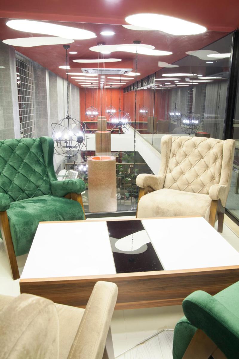 Neba Royal Hotel - Housity