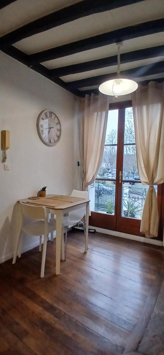 Appartement deux pièces - coeur de ville quartier cathédrale - Hizvo