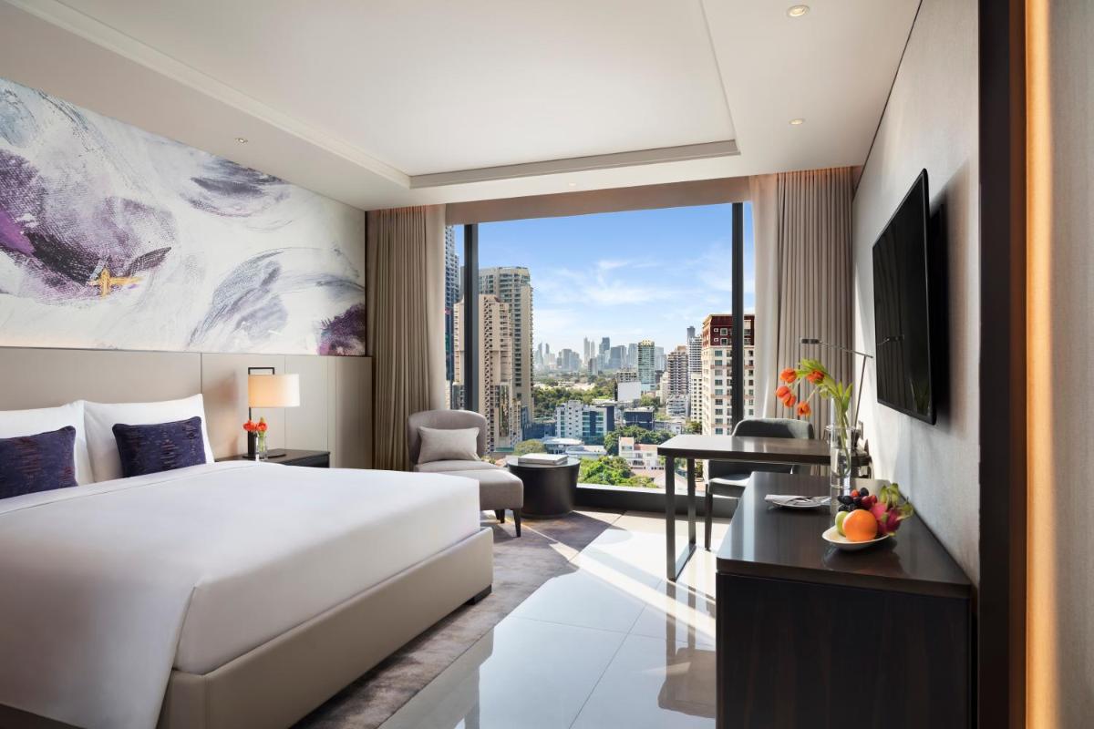Carlton Hotel Bangkok Sukhumvit - Housity