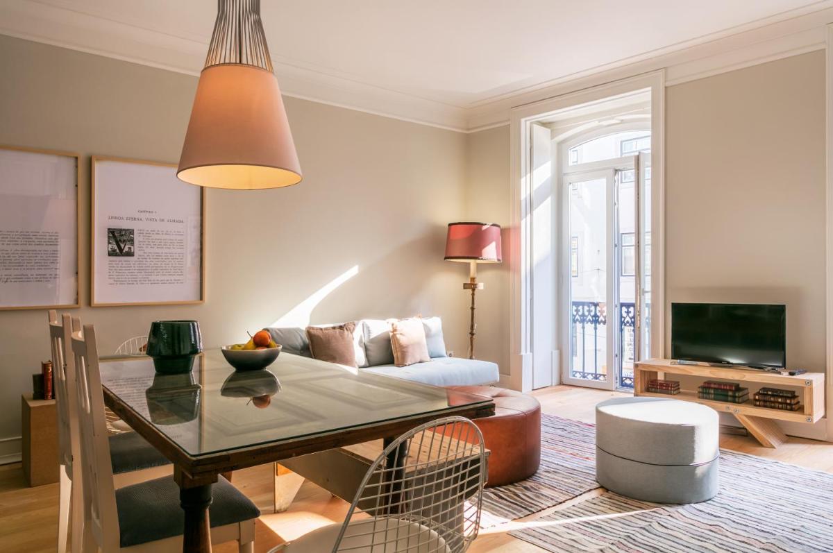 Almaria - Ex Libris Apartments | Chiado - Housity