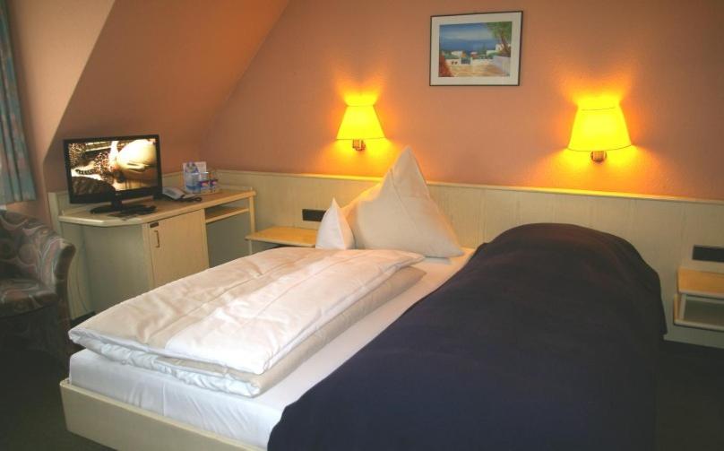 Zum treuen Bartel - Housity