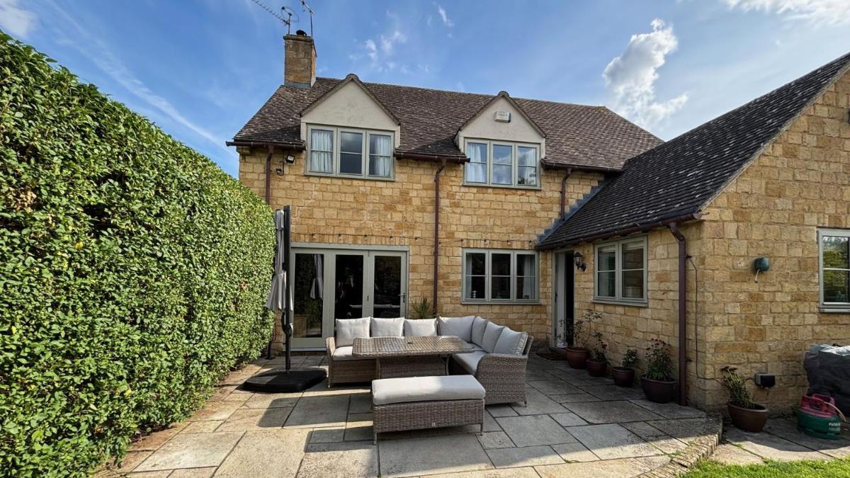 Woodside Cottage - Housity