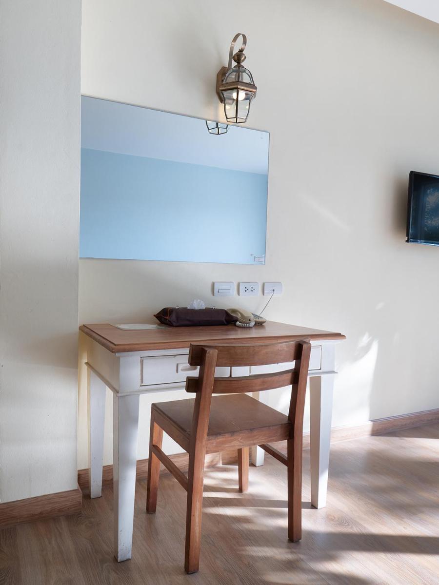 Amphawaree - Housity