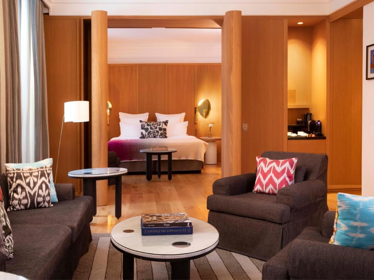Coin salon dans l'établissement Hôtel Vernet Champs Elysées Paris