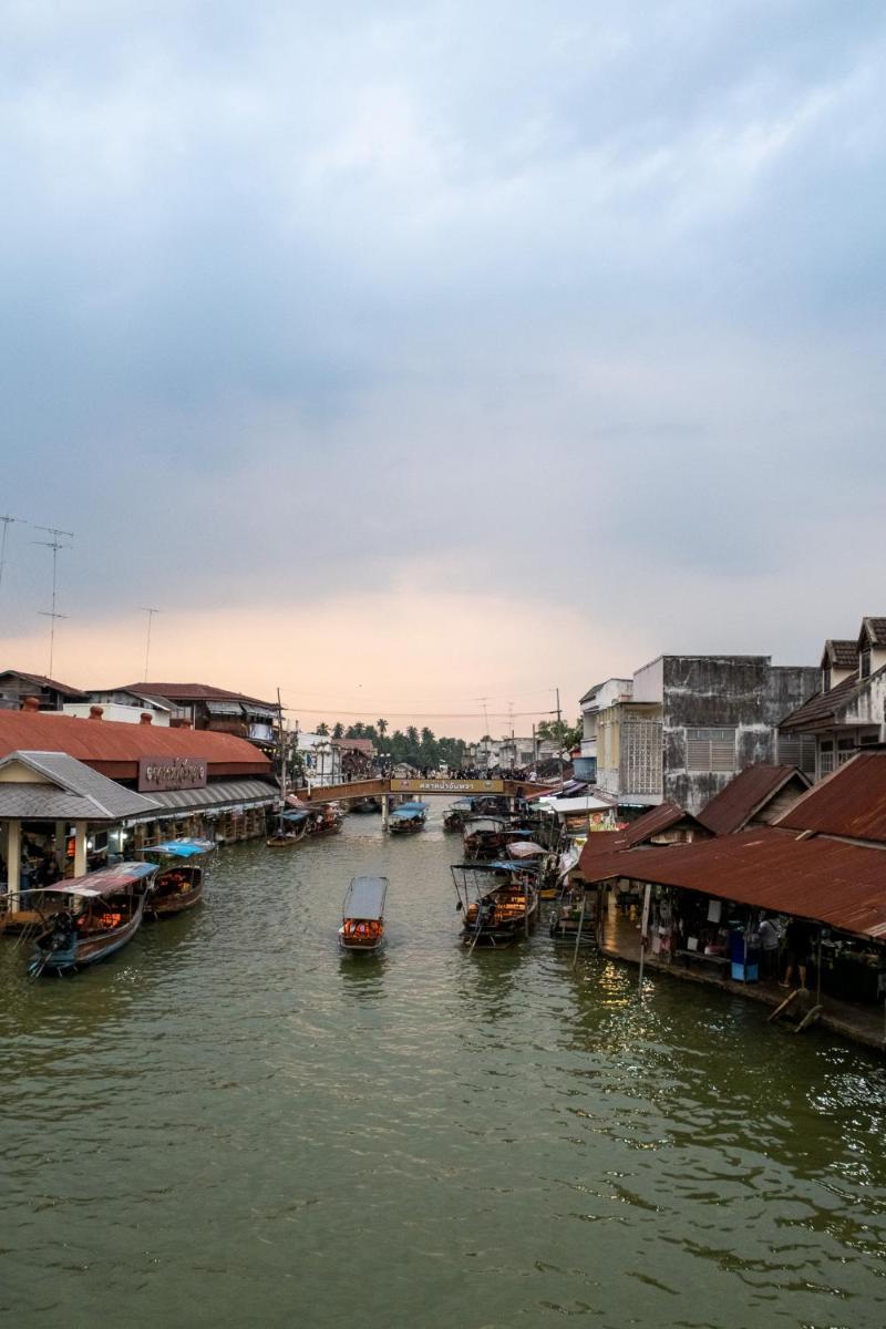 Amphawaree - Housity