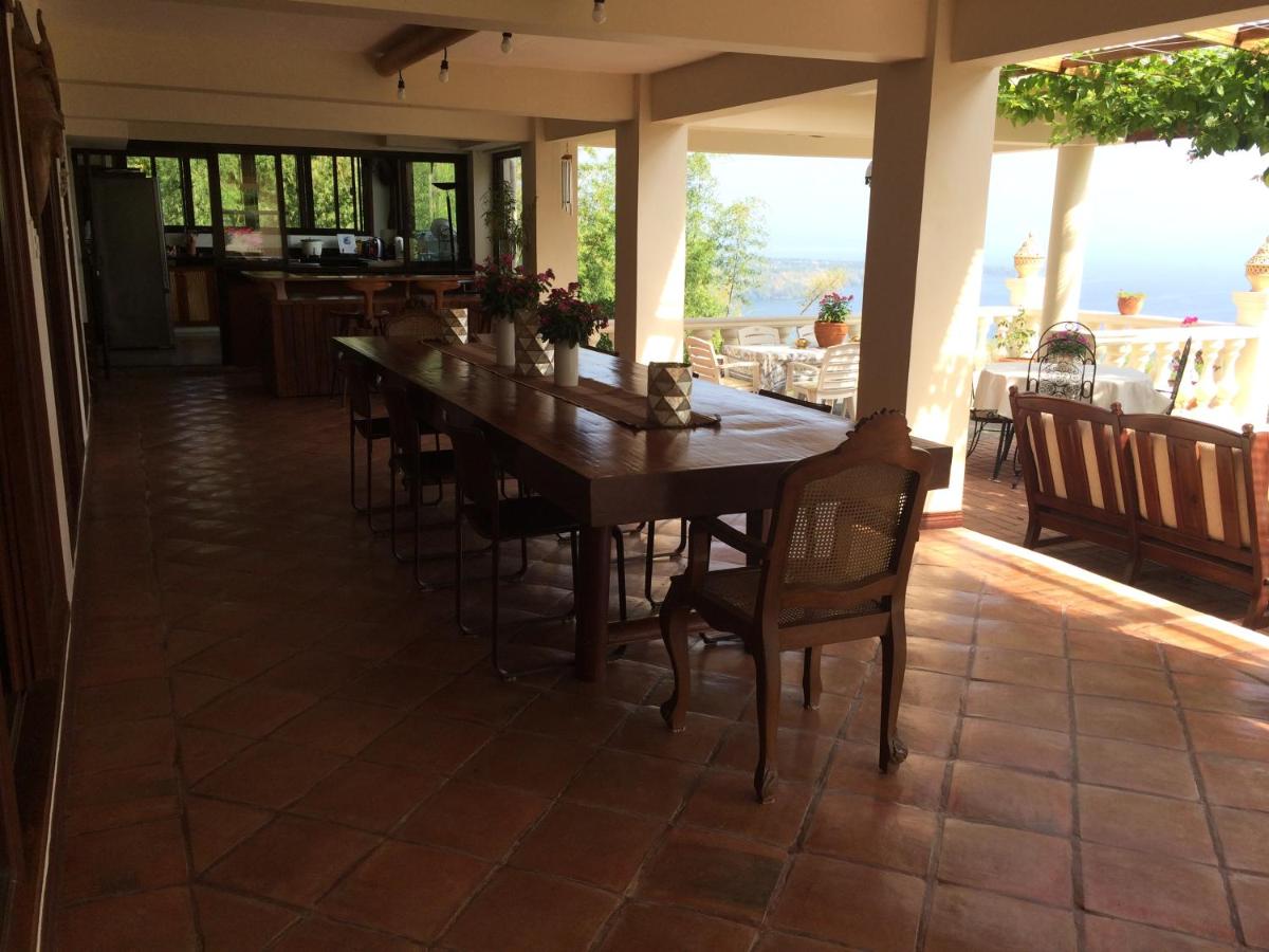 Ataalaya Farmhouse - Housity