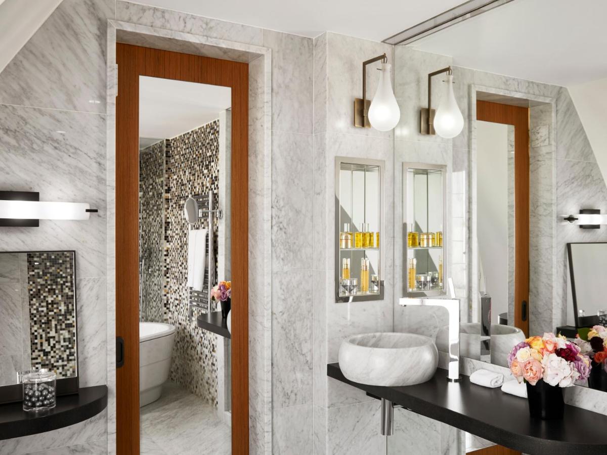Salle de bains dans l'établissement Hotel Montalembert