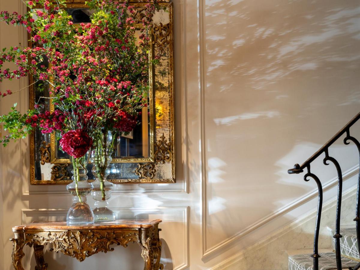 Photo de la galerie de l'établissement Hotel Montalembert, à Paris