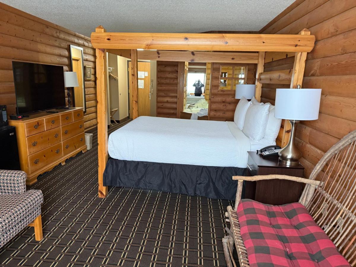Best Western Dodgeville Inn & Suites - Housity
