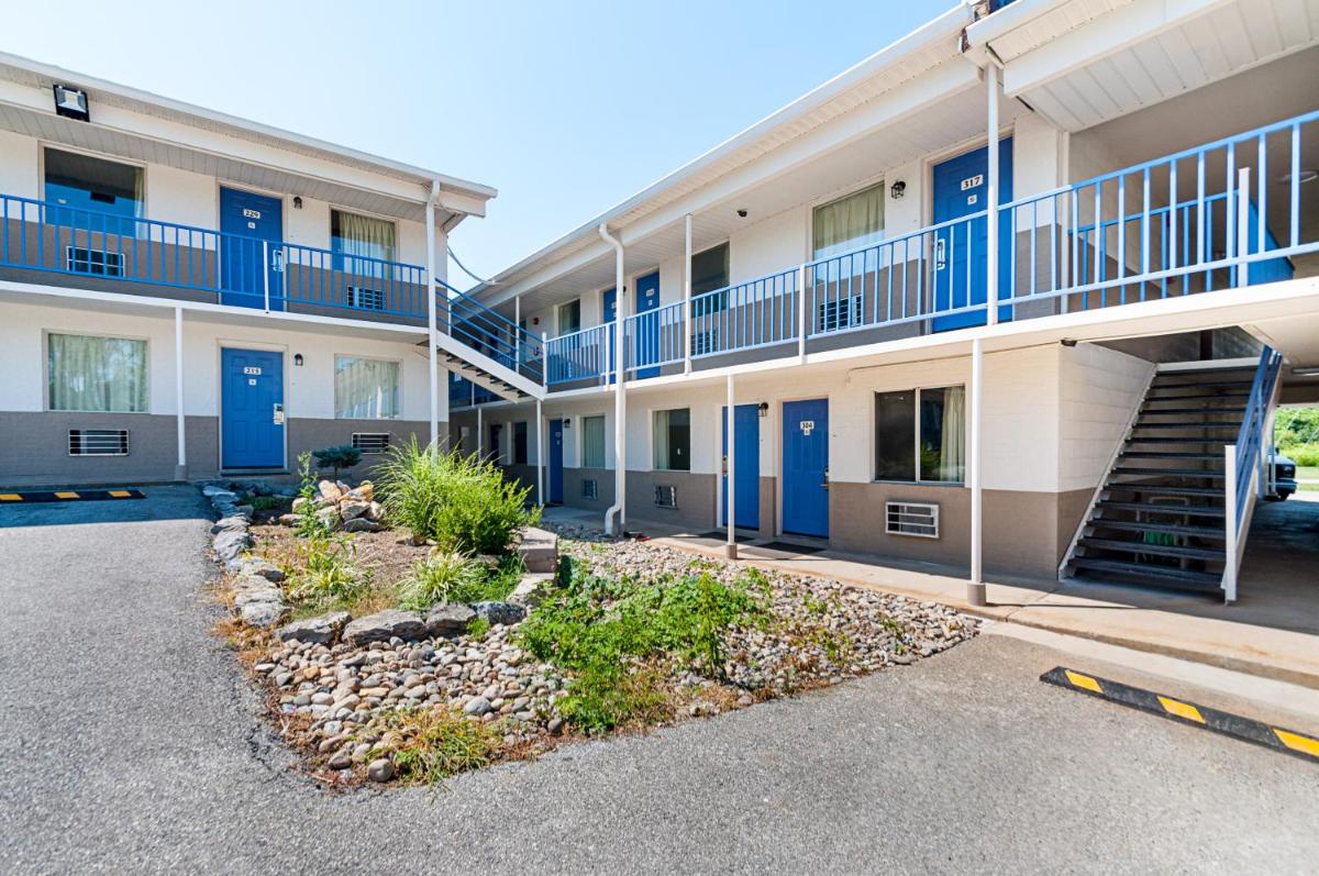 Motel 6-Charles Town, WV - Housity