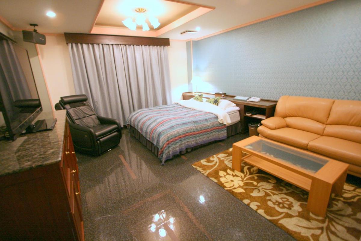 Hotel Sari Resort Takinoyashiro (Adults Only) - Housity