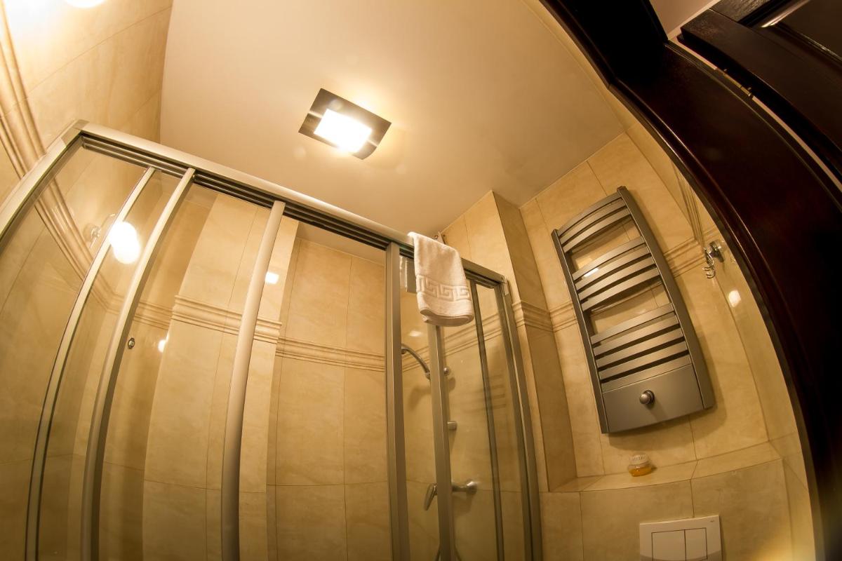 Hotel Maria - Housity