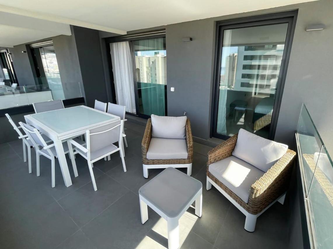 Apartamento de 3 dormitorios piscina y parking - Housity
