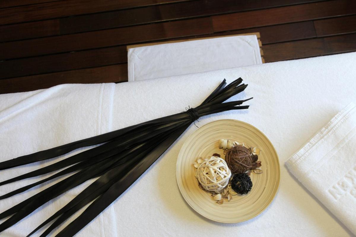 Comida en o cerca de este hotel