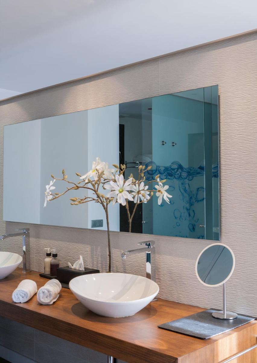 Un baño de Bonansa Country Hotel