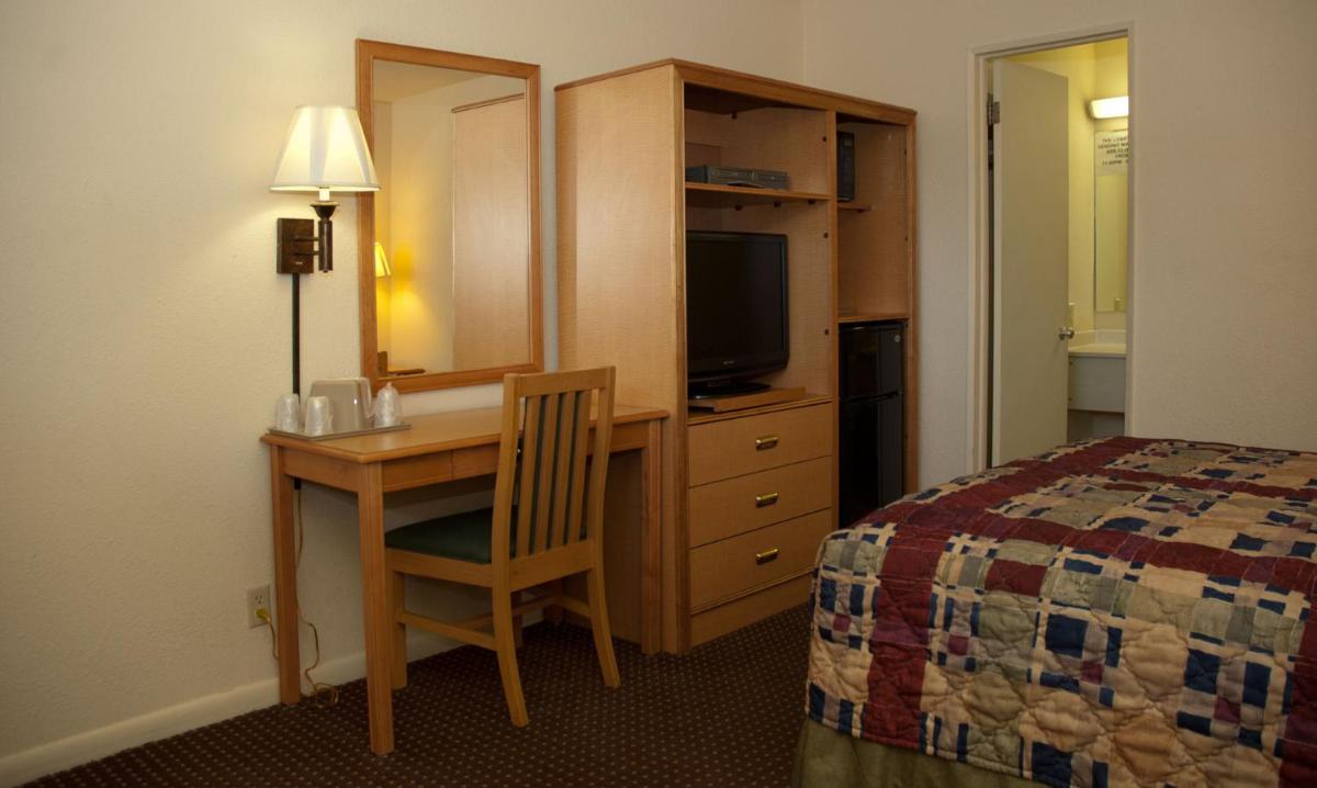 Travelers Budget Inn - Housity