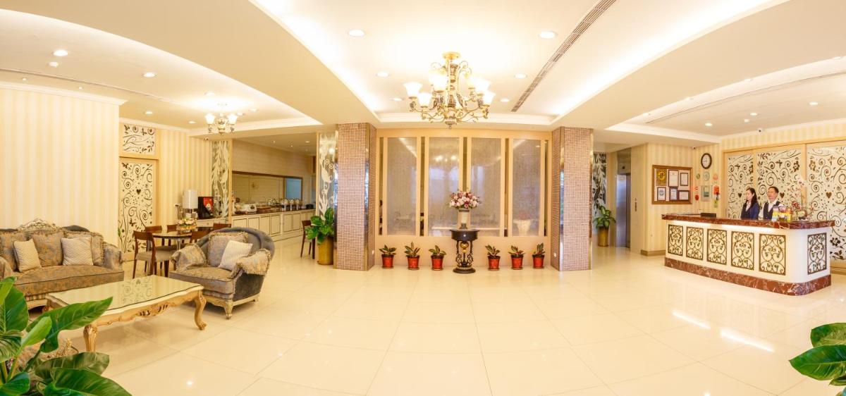 Spring Art Hotel - Housity