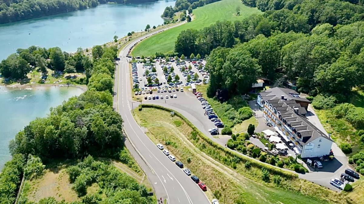 Schnütgenhof Übernachtung am Biggesee - Housity