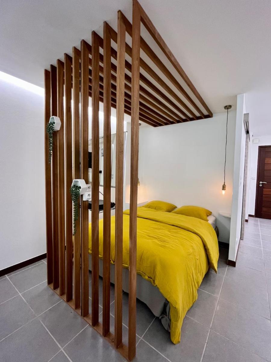 Coconut Room - Entre mer et forêt avec piscine - Housity