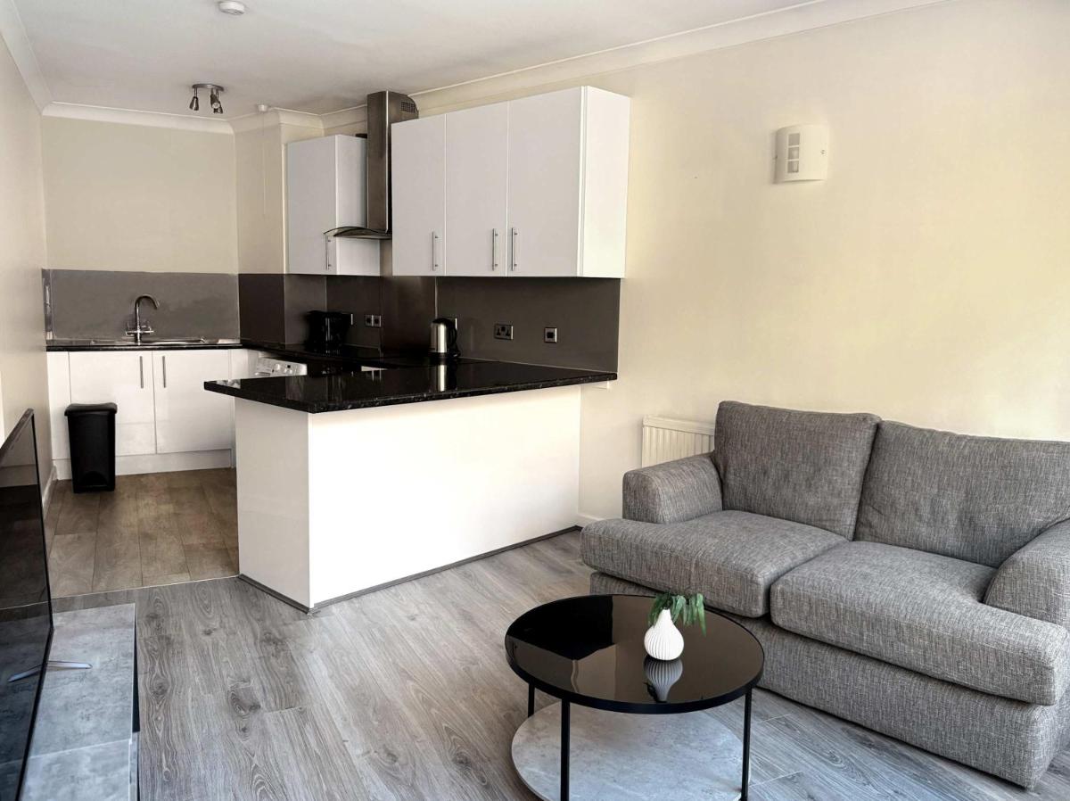 Best York City Centre Apartment with View - Walk to Everything - Housity