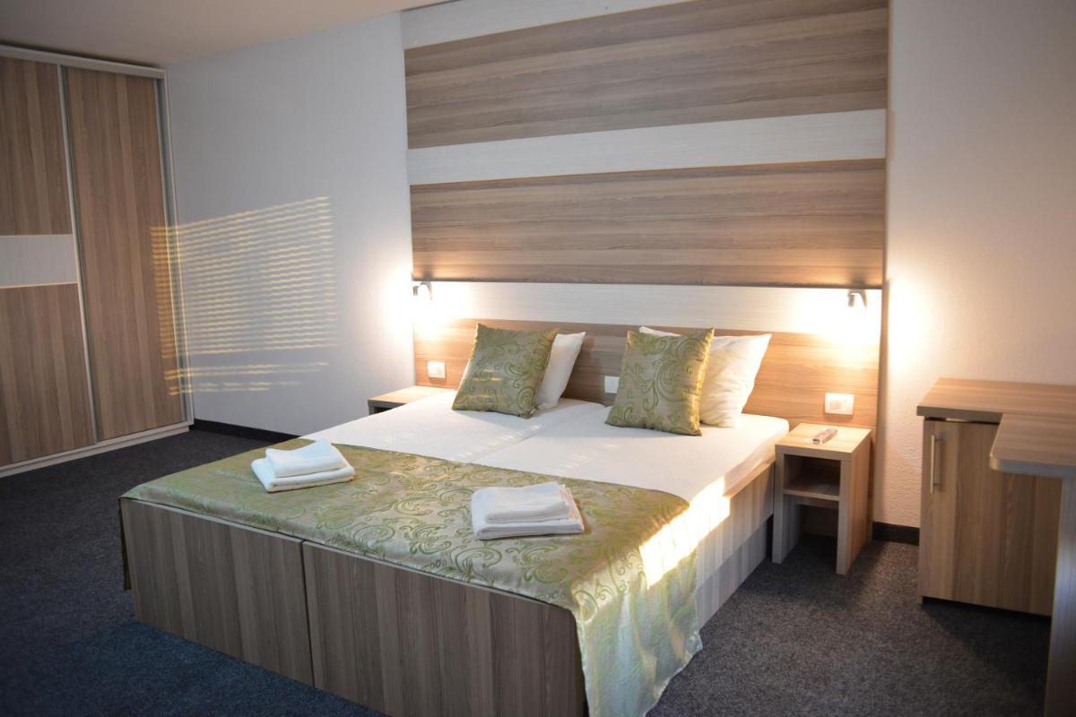 Hotel Rivero A&S - Housity