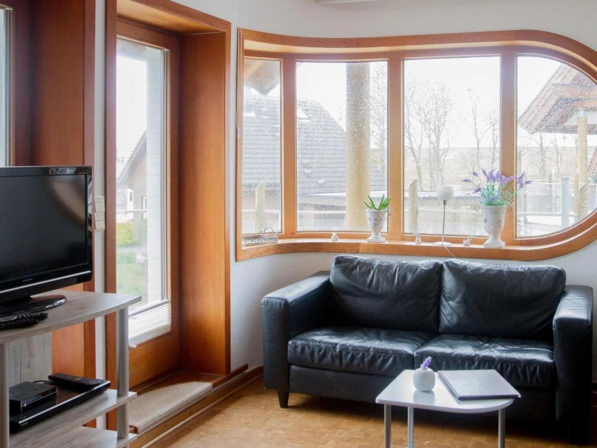 Apartment Moin-Moin in Friedrichskoog-Spitze by Interhome - Housity