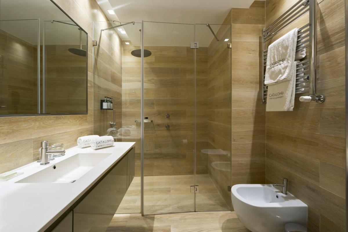 Uma casa de banho em Catalonia Porto
