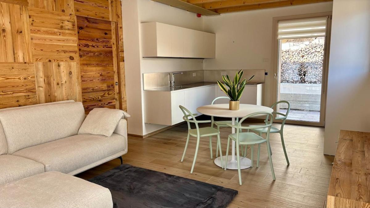 Deluxe Apartment Dolomites Chalet Primiero San Martino di C - Housity