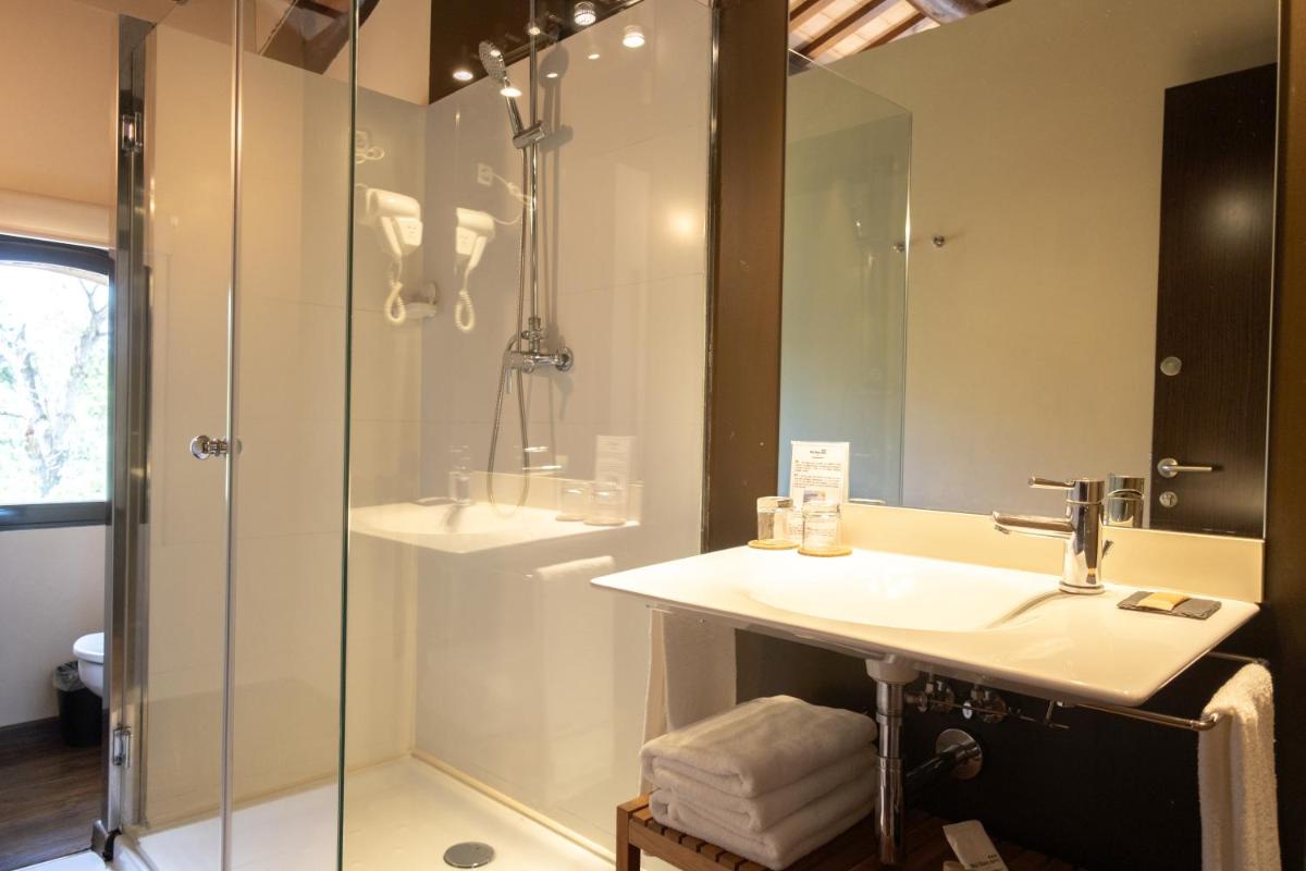 Molí Blanc Hotel - Housity