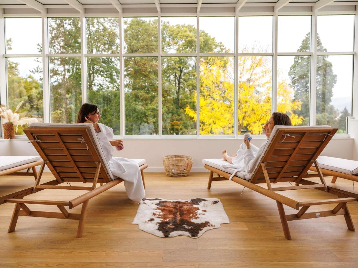 Coin salon dans l'établissement Mercure Aix-les-Bains Domaine de Marlioz Hôtel & Spa