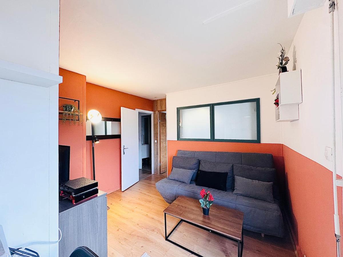 SUPERBE APPARTEMENT 2 PIÈCES AVEC GRANDE TERRASSE - Hizvo