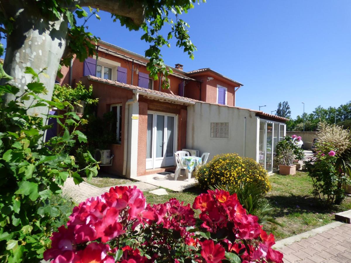 Appart'Hotel Festival Sud Suites - Avignon TGV - Housity