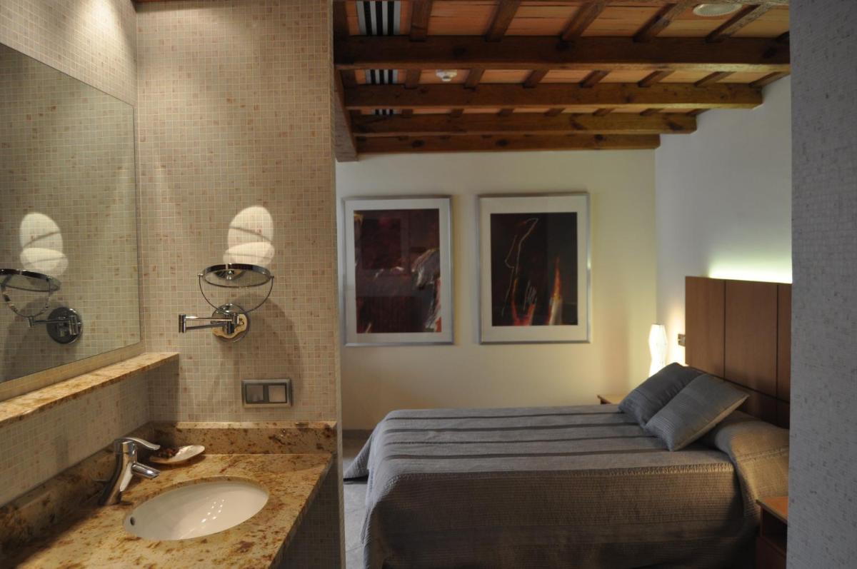 Hotel Històric - Housity