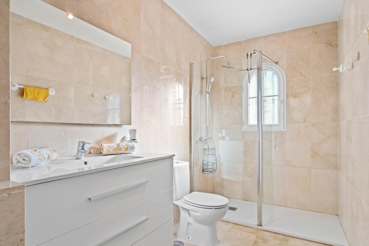 Beautiful House in a quiet area - Housity