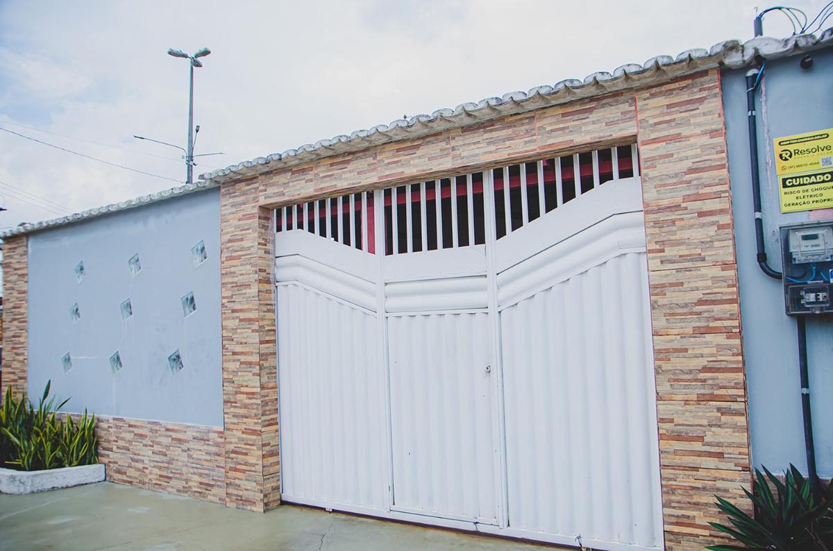 Casa Pet Friendly em Condominio c Vaga em Marituba - Housity