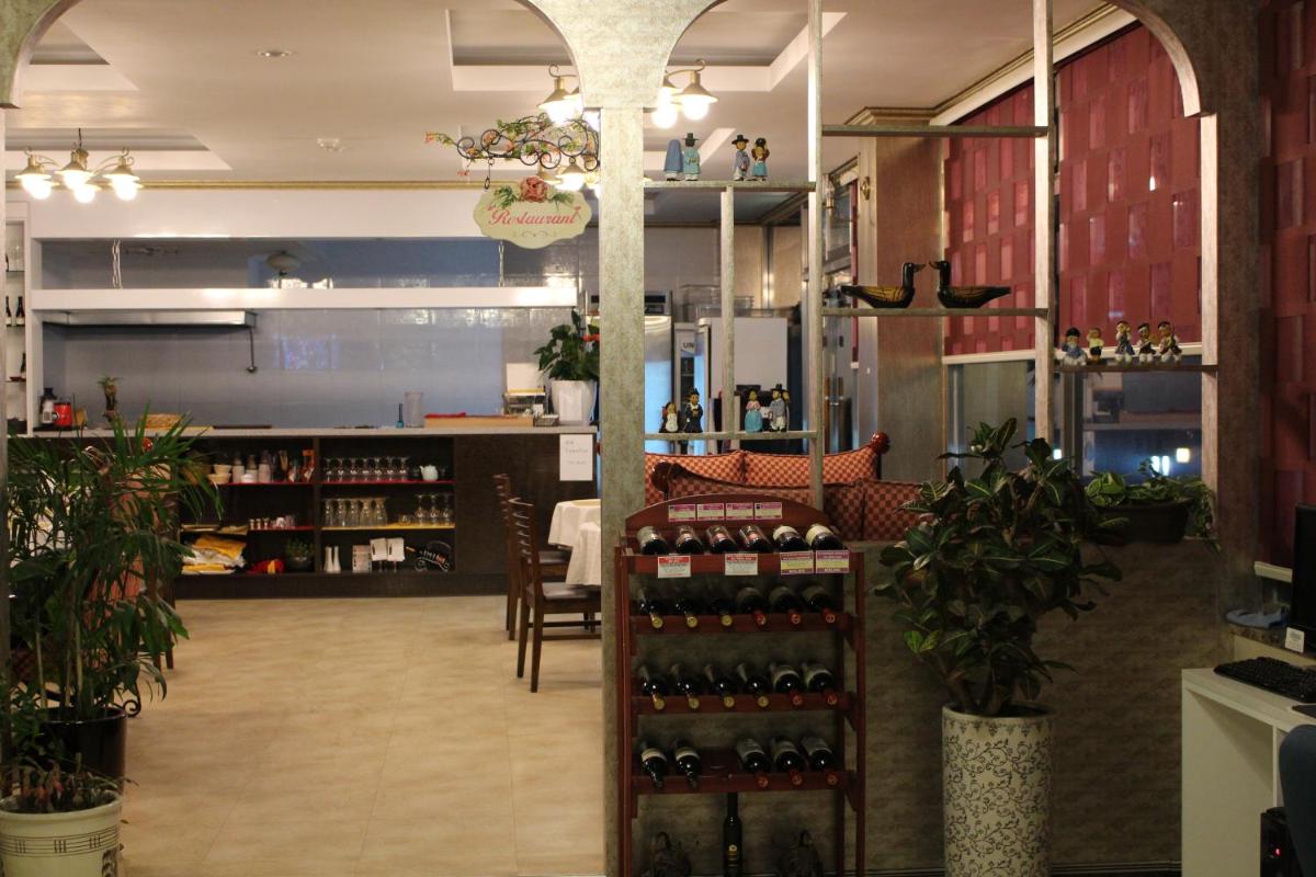 Hotel Parkwood Incheon Airport - Housity