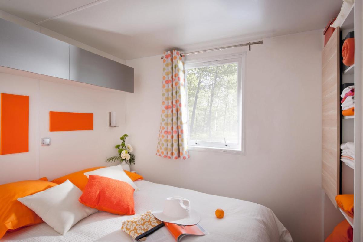 Camping Les Jardins de la Mer - Housity