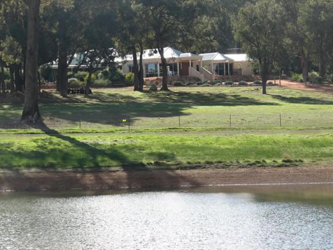 Lakeview Lodge - Housity