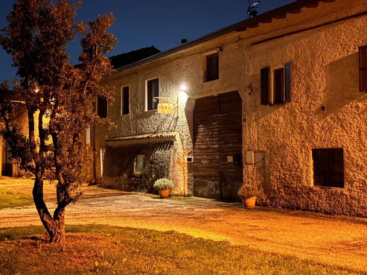 B&B Il Fienile - Housity