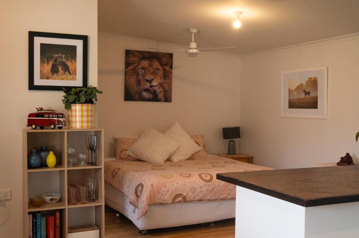 Bower On Becket - Couples Retreat - Housity