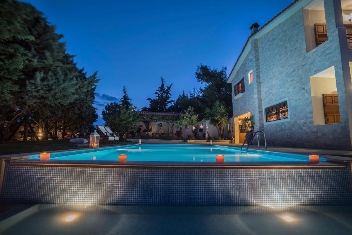 Villa Corina near the Airport - Housity