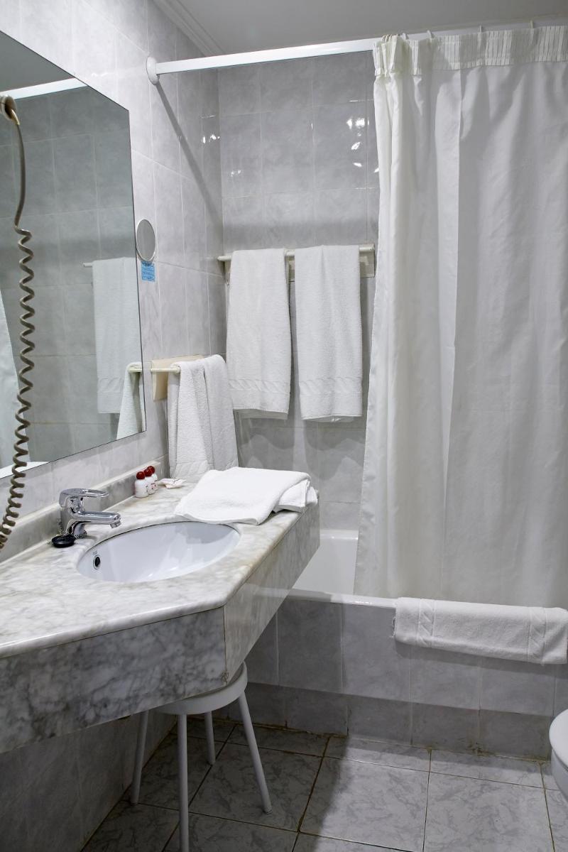 Hotel San Jorge - Housity