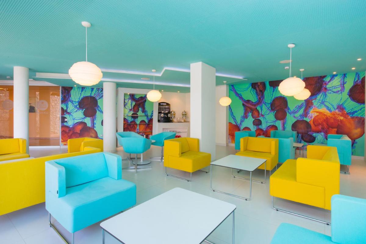 Zona de estar de Iberostar Waves Playa Gaviotas All Inclusive