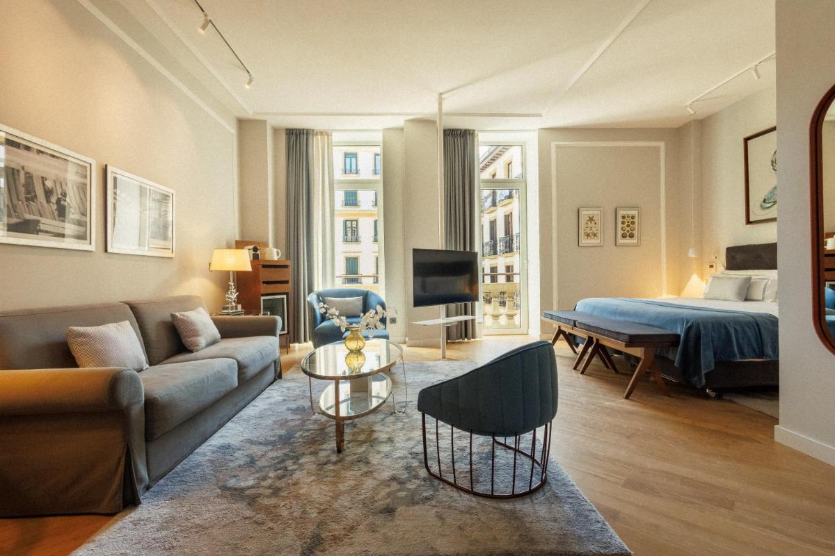 Lasala Plaza Hotel - Adults Only - Housity