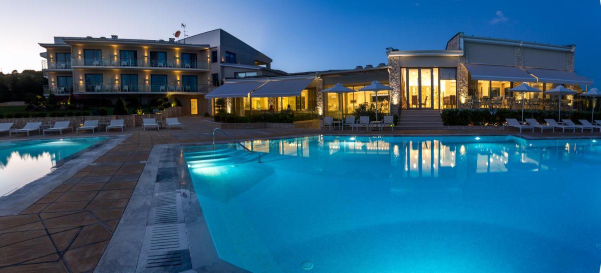 Calma Hotel & Spa - Housity