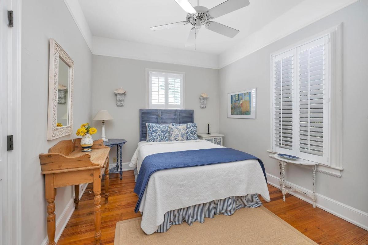 Roseneath Cottage - Coast Cottages - Housity