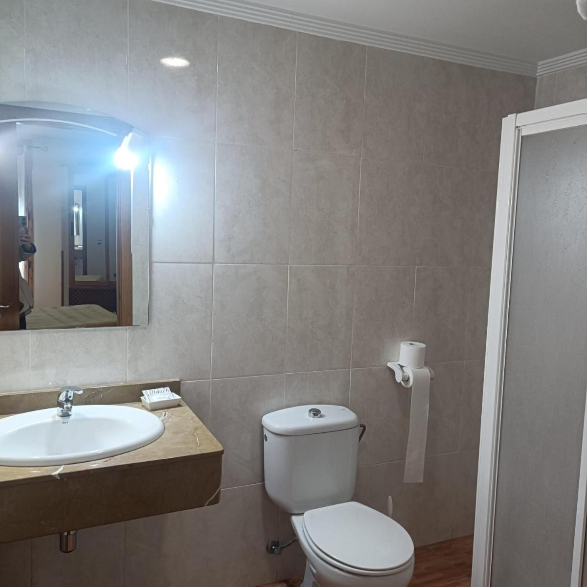 Hostal Los Palancares - Housity