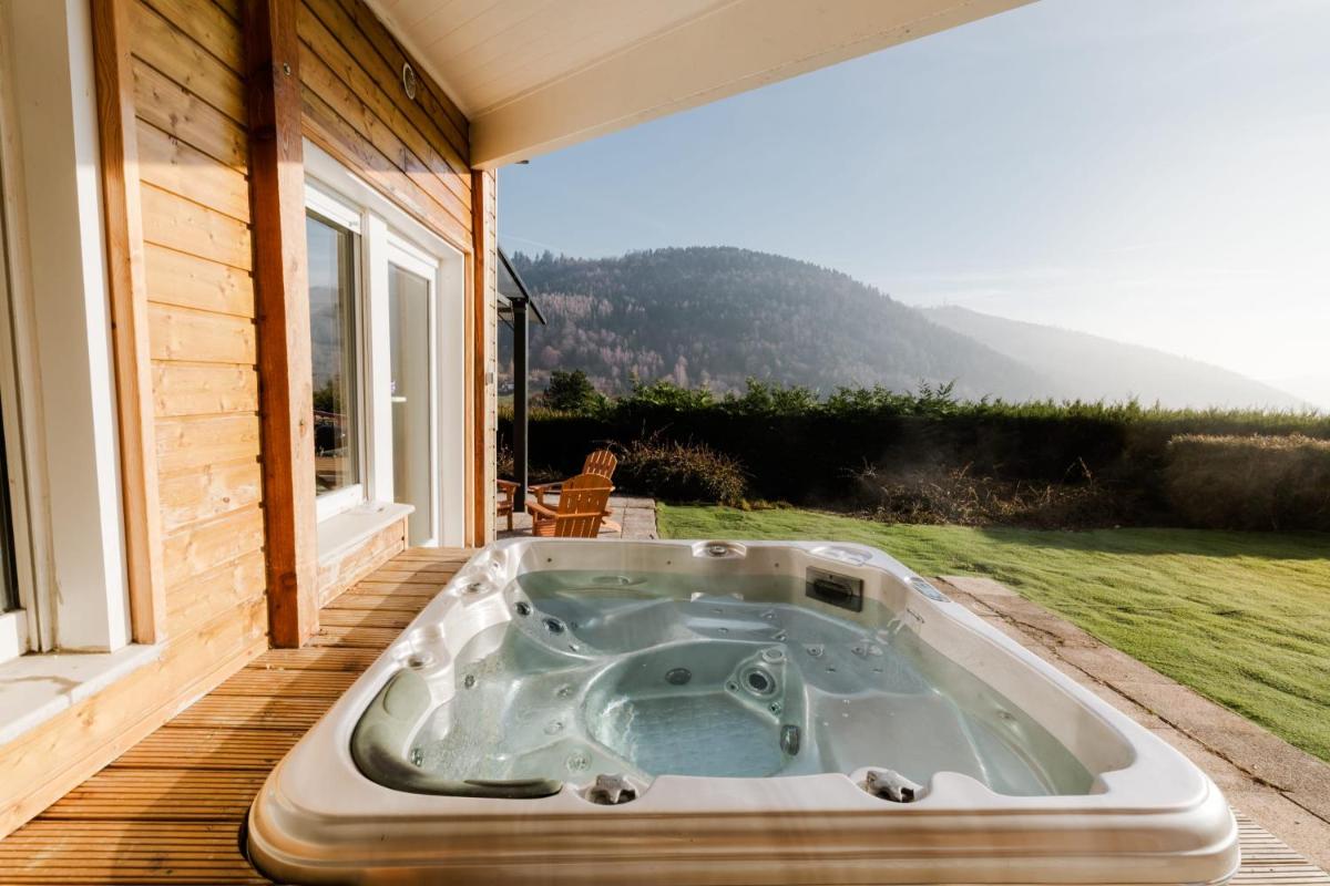 Harmony Homes Saint-Amarin - Indoor Pool Sauna & Spa - Housity