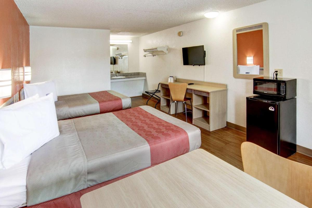 Motel 6-Union City, GA - Atlanta Airport - Housity