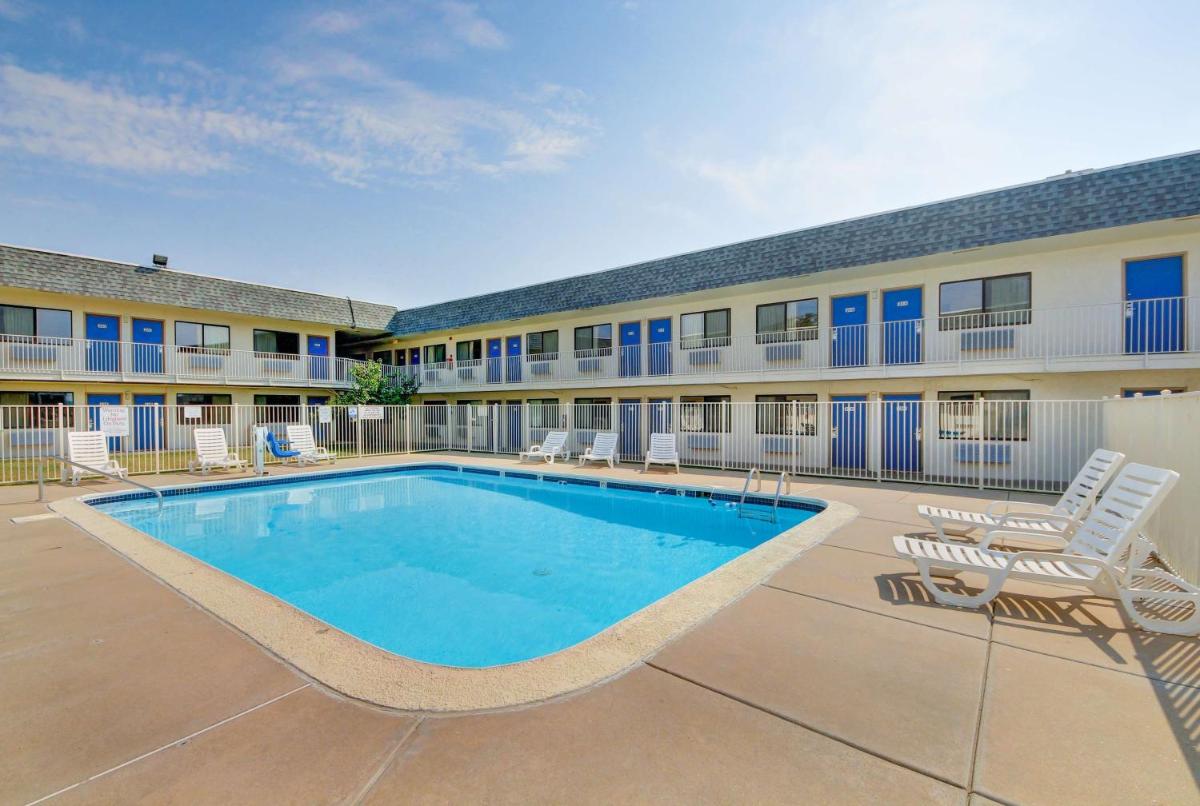 Motel 6-Wichita, KS - AIRPORT - Housity